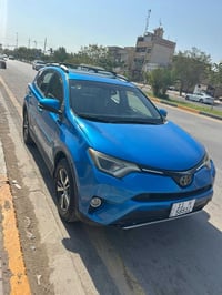 تويوتا رافور موديل 18 فول موصفات فتحه بصمه  ماشيه 80miالسياره رقم بغدا...