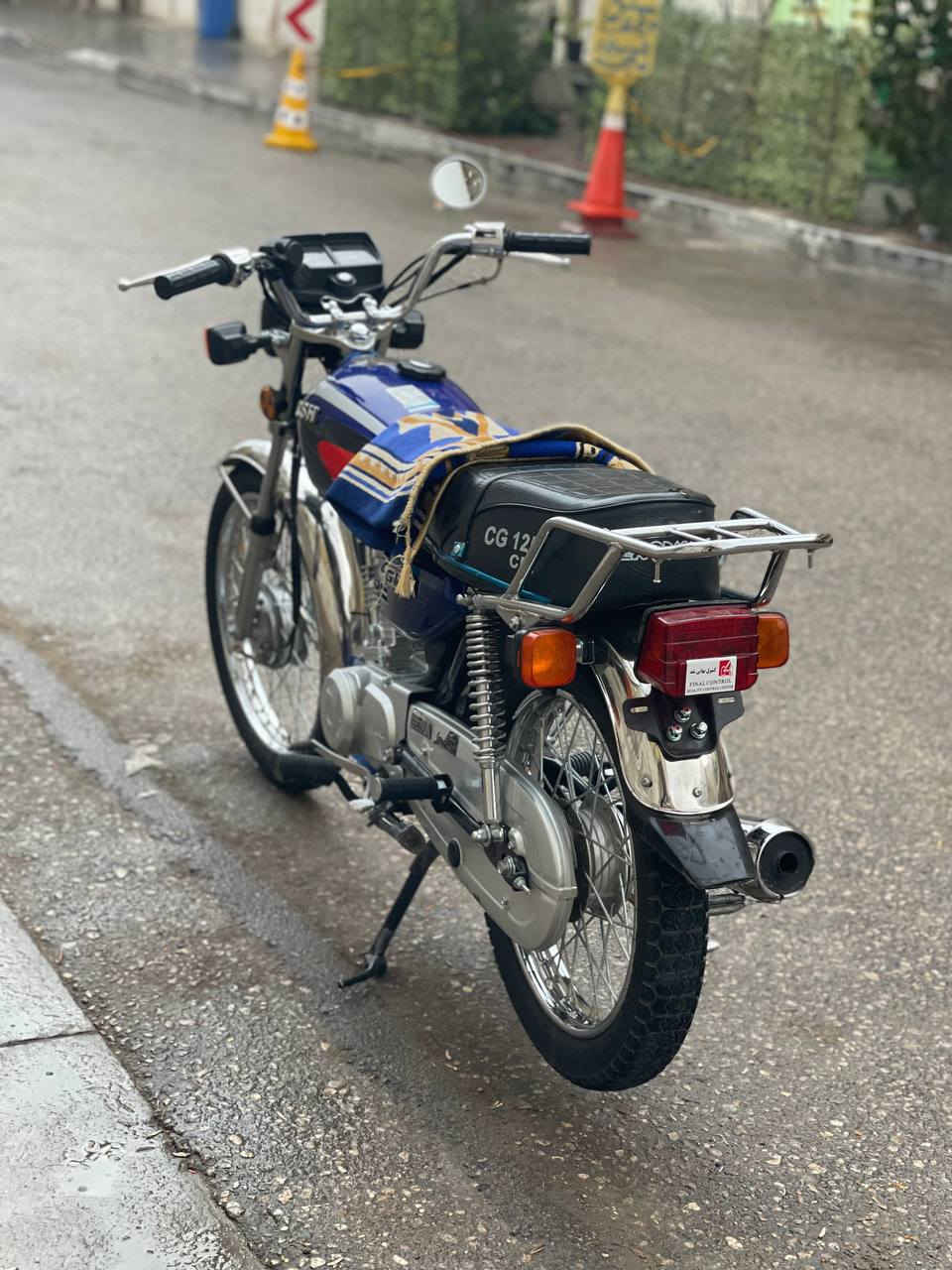 سلام عليكم دراجه ارشا للبيع مديل 2026 أوراق سكنر كفاله عامه مابيها أي نقص دراجه كامله مكمله مكينه برغي ما مفتوح بيها كهربائيات كلها شغاله ناعمه وحلوه 
سعرها 650وبيها مجال مكاني كربلاء قرب مستشفى الحسيني ***********
***********
