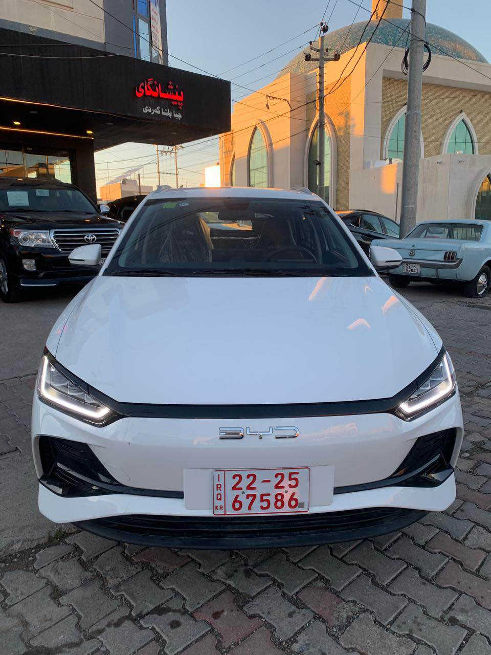 بی وای دی byd _e2 
مۆدیل ٢٠٢٥ 
تەنها ١٥٠٠ کم ڕۆیشتوە 
رقم کاتی شکاوە ١ مانگ ماوە
فوول کارەبایی  دوو سویج 
کانی بێ سبوغ ، سەقفی چەند جێگایەک جیقنە سوتاندیتی 

تەنها فرۆشتن گۆڕینەوە ناکا 

نرخ.     ١٢٣ وەرەقە
واستاپ ☎️*********** Singapore
