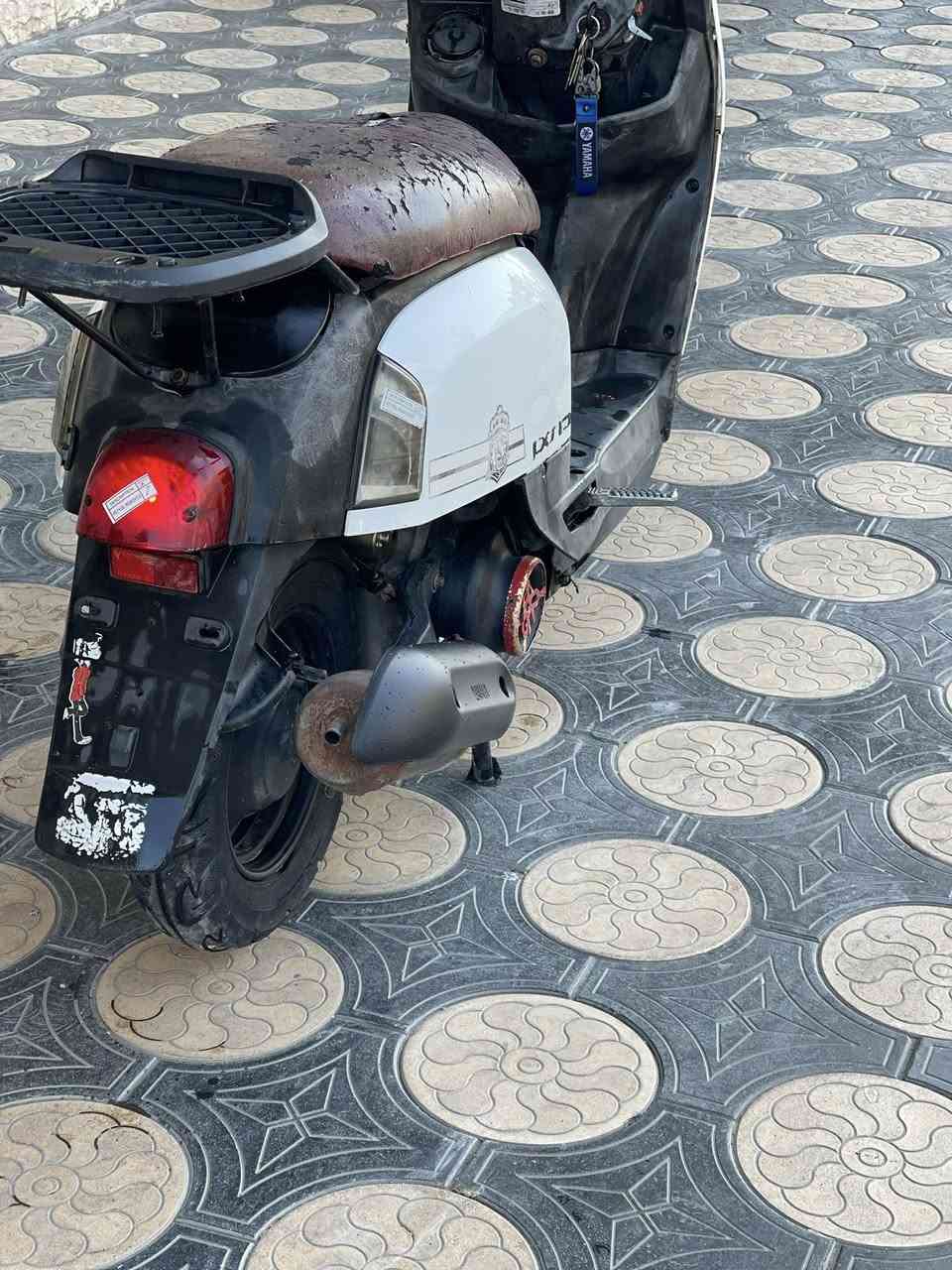 ماكس بوليس دراجة ناعمة حلوة مابيه اي خلل نوقصه عداد بازين عداد سرعة وقفل جنطة  يررادله بس قمجي مابيه تجي شوفه كدام عينك دراجة  نكرة سلف اي وقت شلعة معدل مراوس او بيع سعره 550 بيه مجال قليل كلش شراي يتصل او مراوس مكاني بغداد شعب رقمي *********** متواجد اي وقت وتساب
