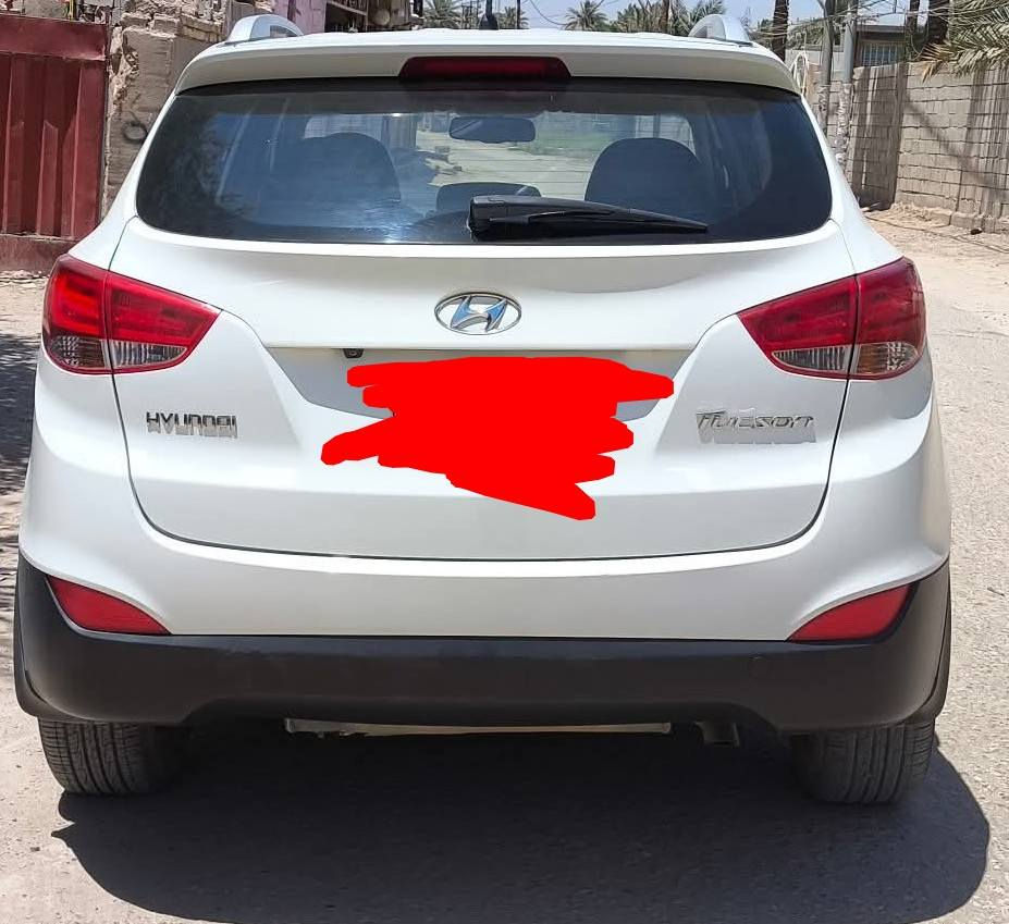 السلام عليكم
للبيع توسان 2011 خليجي رقم كربلاء

محرك ٢٠٠٠ دووش بلادي كير بلادي
  الصبغ بس قبق. الجنطه. الباقي كفاله. مكان السياره كربلاء  الأستفسار ***********  السعر 135وبيها مجال
