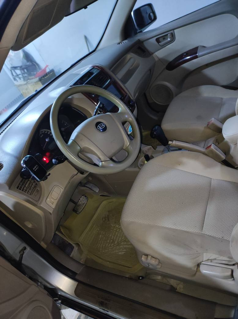 سلام عليكم
للبيع سيارة كيا سبورتج ٢٠٠٩
رقم أربيل جديد
محرك ٢٠٠٠ دوش
سيارة كلين بيها شبر بالبونيد
دفتر البنزين موجودة
السعر ١١٥ بيها مجال بسيط
رقم الموبايل *********** كركوك, العراق
