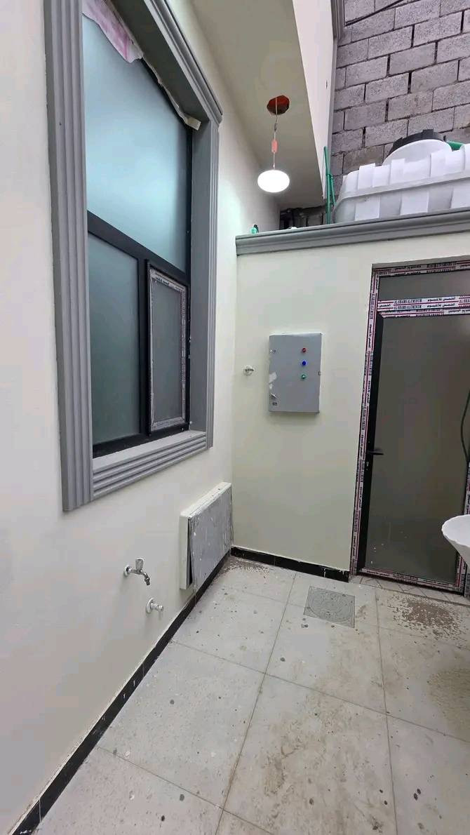 بسم الله الرحمن الرحيم اسعد الله اوقاتكم احبتي بكل خير دار سكن للبيع طابو زراعي عراقي يتكون من غرفتين وديوان وصاله ومطبخ وصحيات مساحة 110 متر مربع عنوان البصره ابو الخصيب ابو جوزي كافة الخدمات ماء كهرباء مدارس سعر 70 وبيه مجال ***********
