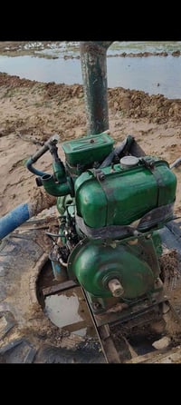 موطور ابو البوش للبيع امجفت كامل او شغال رقم الهاتف 07739223759