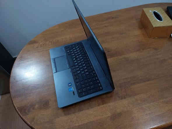 السلام عليكم ... لابتوب بسعر جدا مناسب كور اي  7  ماركة HP ...شاشة حجم 15.6 دقة FULL HD ...كرت شاشة خارجي منفصل من نيفيدا  ...هاردين الاول SSD  256 خاص للنظام والثاني  خزن 500 كيكا  ...رام حجم 12 كيكا...ال لابتوب نظيف  وشحنة ممتاز(بطارية جديدة)  كيبورد ضوئي ملائم للبرامج  والدراسة والاعمال  والالعاب المتوسطة وغيرها مكانه بغداد السعر فقط 175  الف  للاستفسار *********** او ***********
