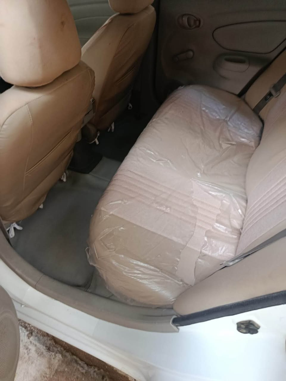 نيسان سني. كفاله فقد بيهة شخوط قليله بالصفحتين سنويه لل2030 سياره حلوه ونضيفة كير ومحرك كفاله ماناقصهة اي شي مديل 2019 سعر 103 وبيهة مجال قليل رقم *********** الزبير, البصرة
