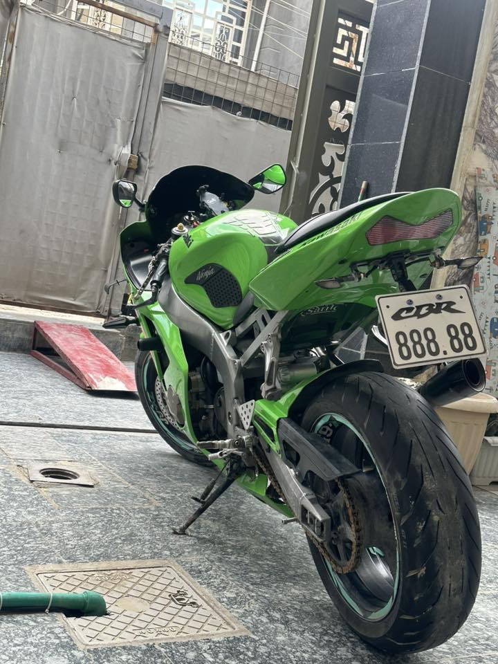 سلام عليكم دراجه كاوسكي موديل 2004
محرك 636
الدراجه: مكفوله كفاله عامه محرك وكير
كهربائيات: جميع الكهربائيات شغاله
مكاني :بغداد
السعر: 30 بيهه مجال 
الرقم:واتساب سيم كارت فقط ***********
ملاحظه : ليس متواجد فيس
