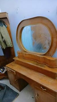 ميز تواليت • زاوية • أم الكبير بغداد