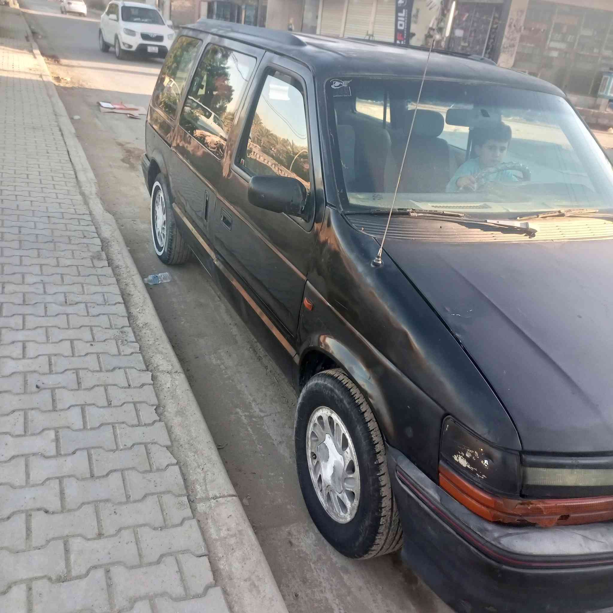 سلام عليكم من رخصت مدير الكروب المحترم وبسبب الوعود الكاذبه دوج 92 كير ومحرك بلاد 3300 بل جيس رقم انبار مشروع وطني تحويل مباشر صاحبهة يريد تحويل كهرباء كلهة شغاله سيارة كامله مكمله بيهة نواقص كلش بصيطه ترايهة للبصرة السعر 38 وبي مجال وذا اكو مراوس حسب القناعة رقم الهاتف *********** اتصل وتدلل
