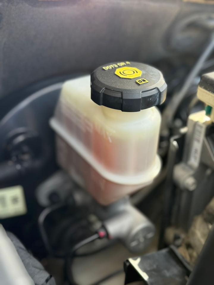 السلام عليكم
للبيع كيا موهافي ( قطعه نادره ) سياره على وضع زيرووو جديده جدا كفاله عامه بدون صبغ او تبديل او بارد او شخوط او رصعات او حادث حتى دعاميات مالتها بلادي مكفول 

موديل 2019 السياره
مواصفات الشركه الدوليه العراقيه استلام الشركه بعدها ع وضع شركه كتلوكات فابلون شركه وجياسه الشركه بيها 
محرك سته سلندر حجم 3800 سبعه راكب ثلاث قطع تبريد تحكم ستيرن جهتين كراسي كهرباء فتحه سقف داخل اوف وايت ابيض كامرا خلفيه لد امامي وخلفي جنطه شفط حساسات اماميه وخلفيه ثلاجه ويل كروم فورويل مع العلم محرك بلادي ما مفتوح ع وضع شركه مكفول من  كلشي 
ماشيه 14 الف فقط حقيقي 
للعلم سياره ع ايدي ماخذها  محافظ عليها جدا نضيفه 
مكاني بغداد السياره حتى سبير منازل
رقم بغداد الجديد دولي سنويه مجدده هزه جديده 
سعرها ع رقم تصل ودلل 

***********
***********

اخوان رجاءا شراي جناي يتصل مو شراي ارفع منشور بكلمه يالله
