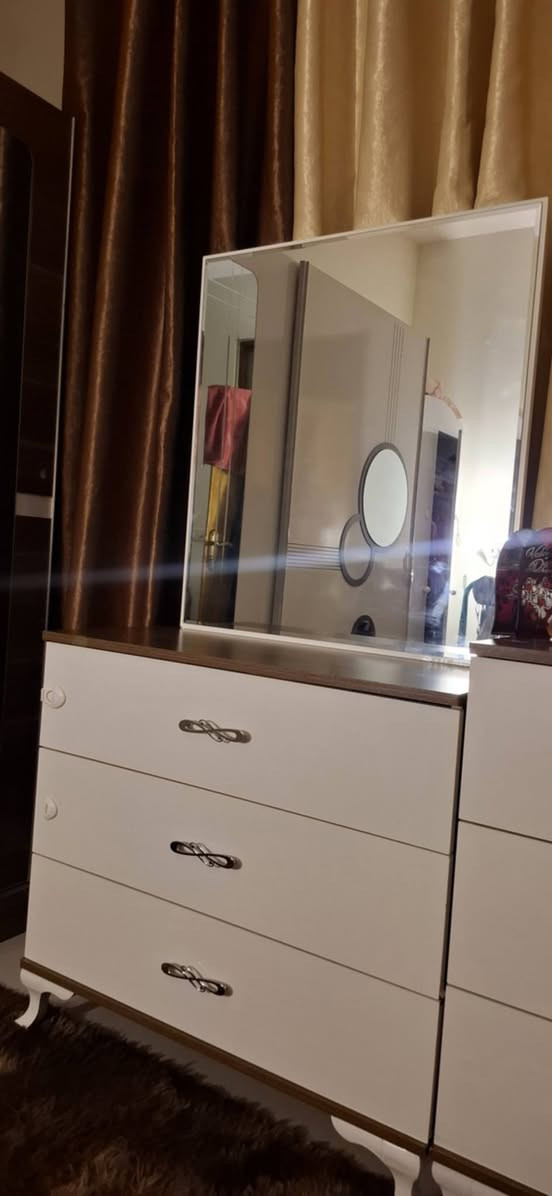 غرفه تركيه للبيع 6 قطع مابيها ضرر السعر 475 بيها مجال العنوان بغداد الراشديه


**إذا كنت صاحب هذا الإعلان وتريد حذفه لأي سبب، رجاءا أرسل رسالة إلى الدعم الفني**