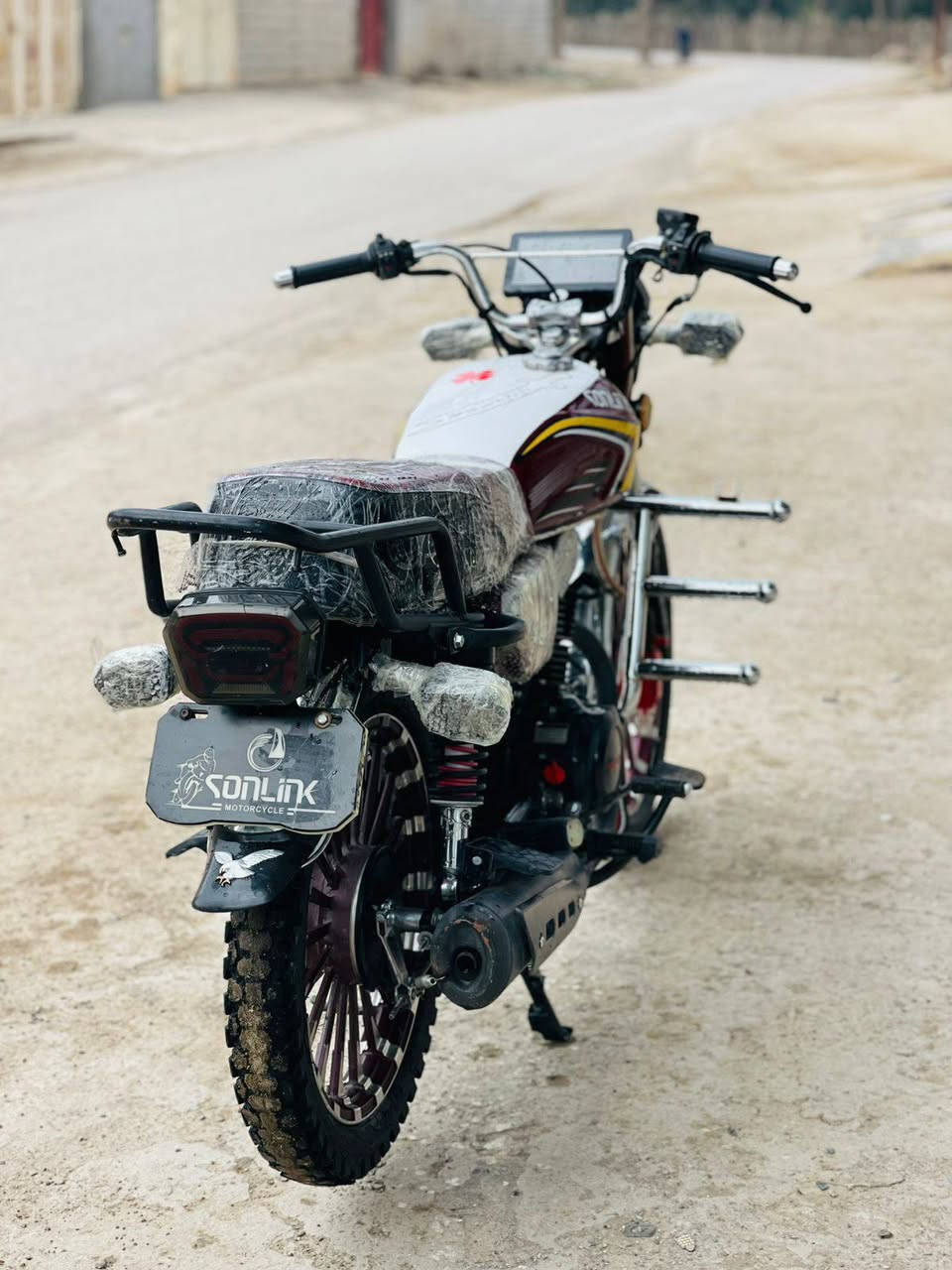 دراجة سيفان للبيع 2025  محرك دايوان مابي نقص برغي ماطور خير من الله مكان على طريق  دلي عباس صراجق للاستفسار اتصل على رقم ***********
