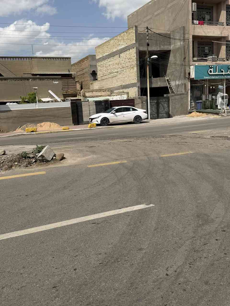 فرصة استثمارية

قطعة ارض تجارية للبيع الشعب التجار مقابل الاسواق المركزية

المساحة 60 م

الواجهة.  5
النزال.       12
لاستفسار مكتب بغداد لوساطة العقارية
***********
***********
