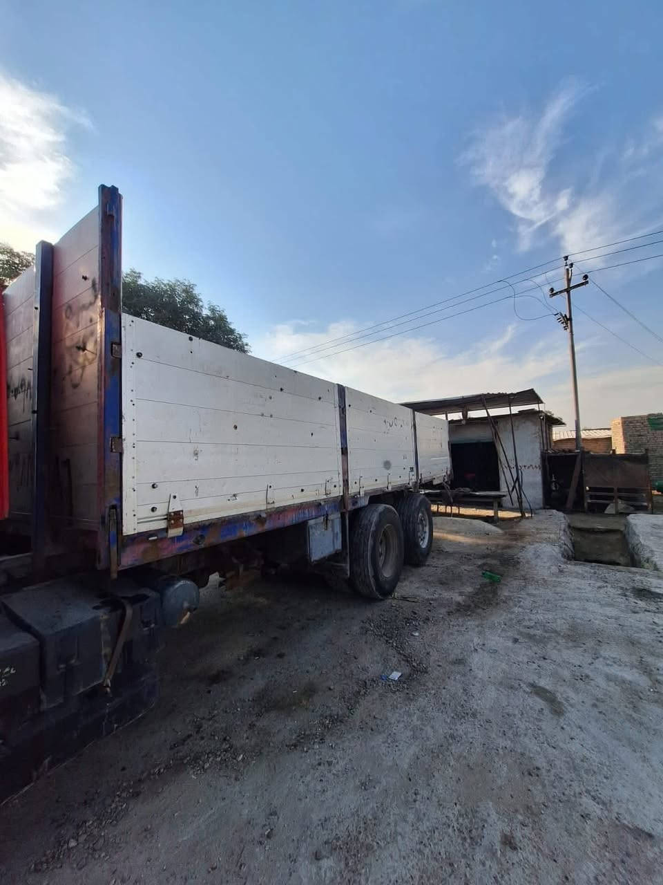 بدي المنيوم للبيع
السعر 20ورقه وبي مجال

***********
***********
