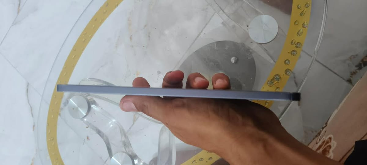Ipad mini 6 
الذاكرة: 64
البطارية: 80%
الجهاز بدون ملحقات فقط كارتون موجود 
بي ضربات خفيفة بالشاصي 
مامأثرة على الجهاز ابد 
مامفتوح لاشاشه ولابطاريه .
السعر 275 نهايته 
مكاني الناصرية حي الفداء


**إذا كنت صاحب هذا الإعلان وتريد حذفه لأي سبب، رجاءا أرسل رسالة إلى الدعم الفني**