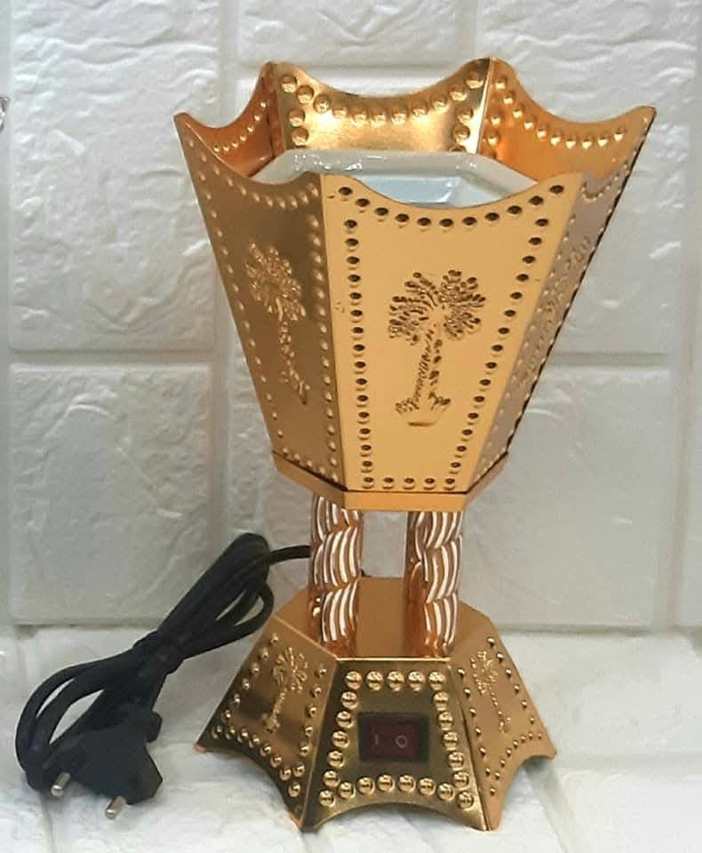 ✨ لمسة فخامة تعطر أجواء بيتك ✨
مبخرة كهربائية بتصميم أنيق ولون ذهبي فاخر، تضيف لمسة راقية لأي مكان 🌿
مثالية لتعطير المنزل، المجلس أو حتى المكتب بكل سهولة وراحة 💫
🔥 تسخين سريع
🔌 سهلة الاستخدام (تشغيل مباشر بالكهرباء)
💎 تصميم جذاب يلفت الأنظار
خلّي رائحة بيتك دايمًا مميزة واستقبل ضيوفك بأجمل العطور 🤍
بسعر مناسب جدا جدا جدا


**إذا كنت صاحب هذا الإعلان وتريد حذفه لأي سبب، رجاءا أرسل رسالة إلى الدعم الفني**