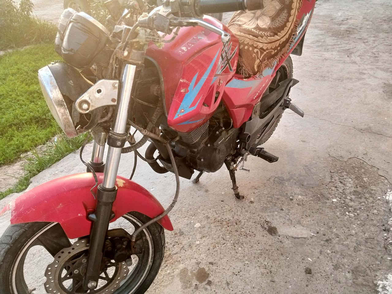 دراجه بانده كفاله عامه موديل 2016اصوليه اوراق
 محرك ناعم خير من الله دراجه ما مفتوح بيها برقي على وضع الشركه مكانها واسط المزاك
 لتواصل ***********
