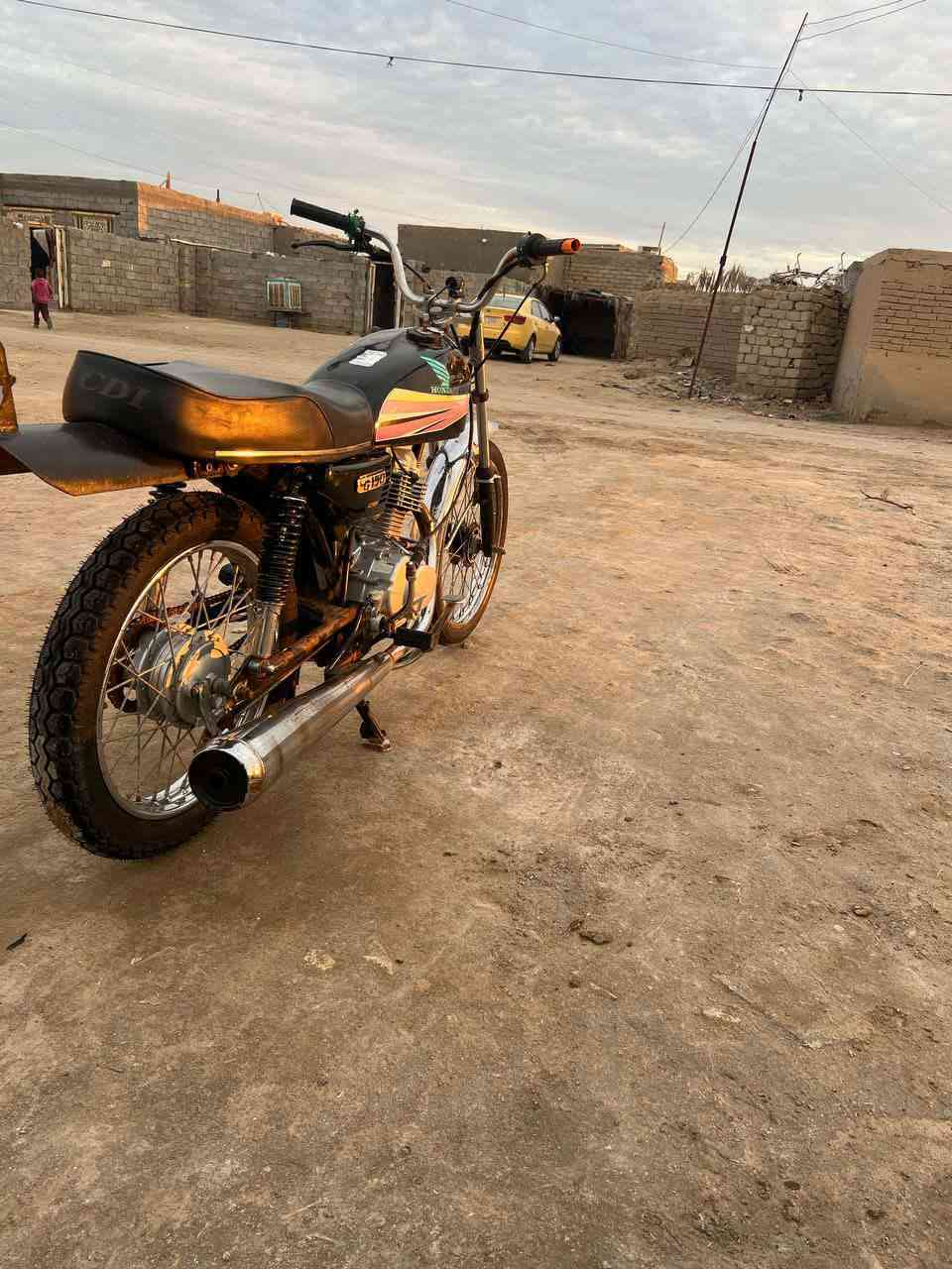 سلام عليكم دراجه للبيع او مراوس مكان غراف سعر500وبيه مجال مكلف بنشر.هاذا رقم راعيه ***********
