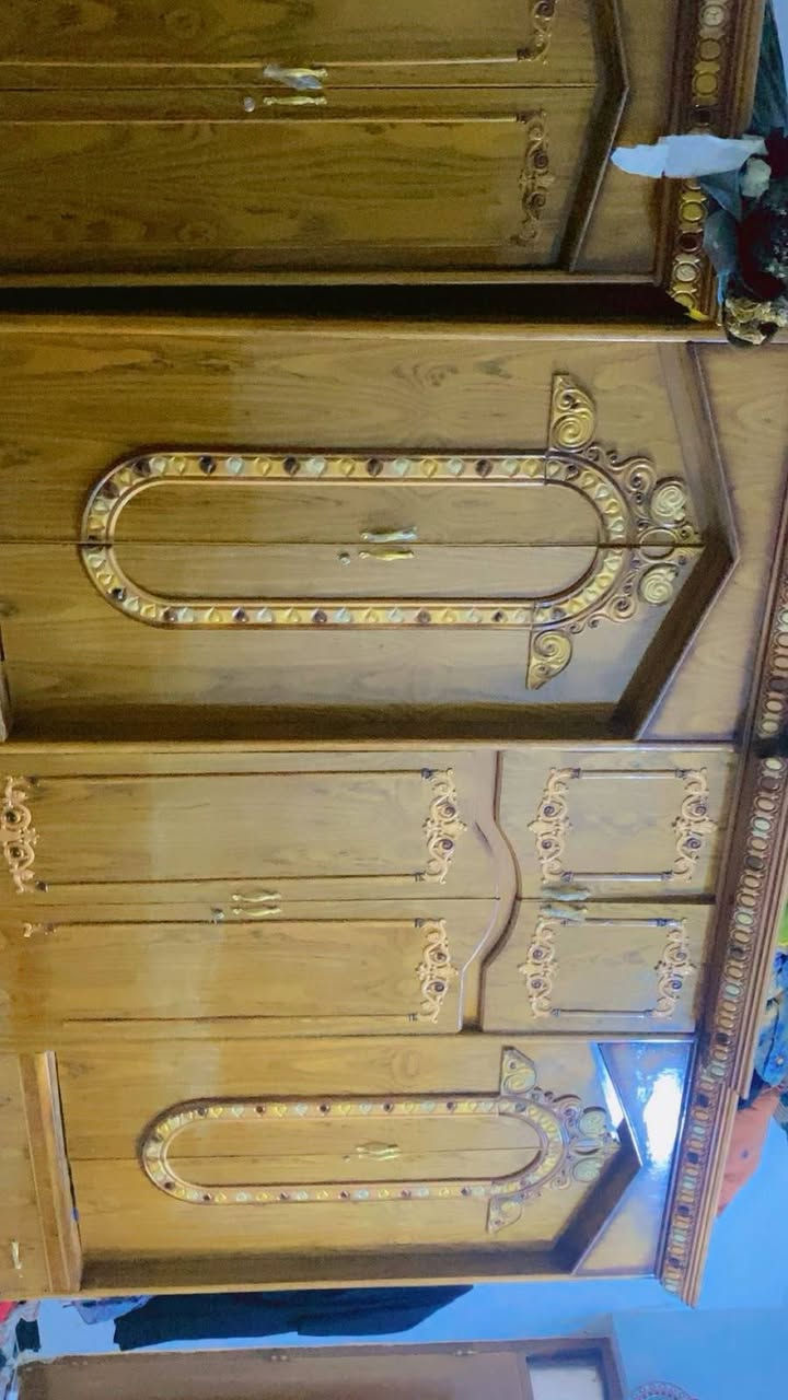 سلام عليكم لبيع غرفه 9 قطع 
سعر مليون وبيه مجال ستفسار عل خط
‏‪***********‬‏
