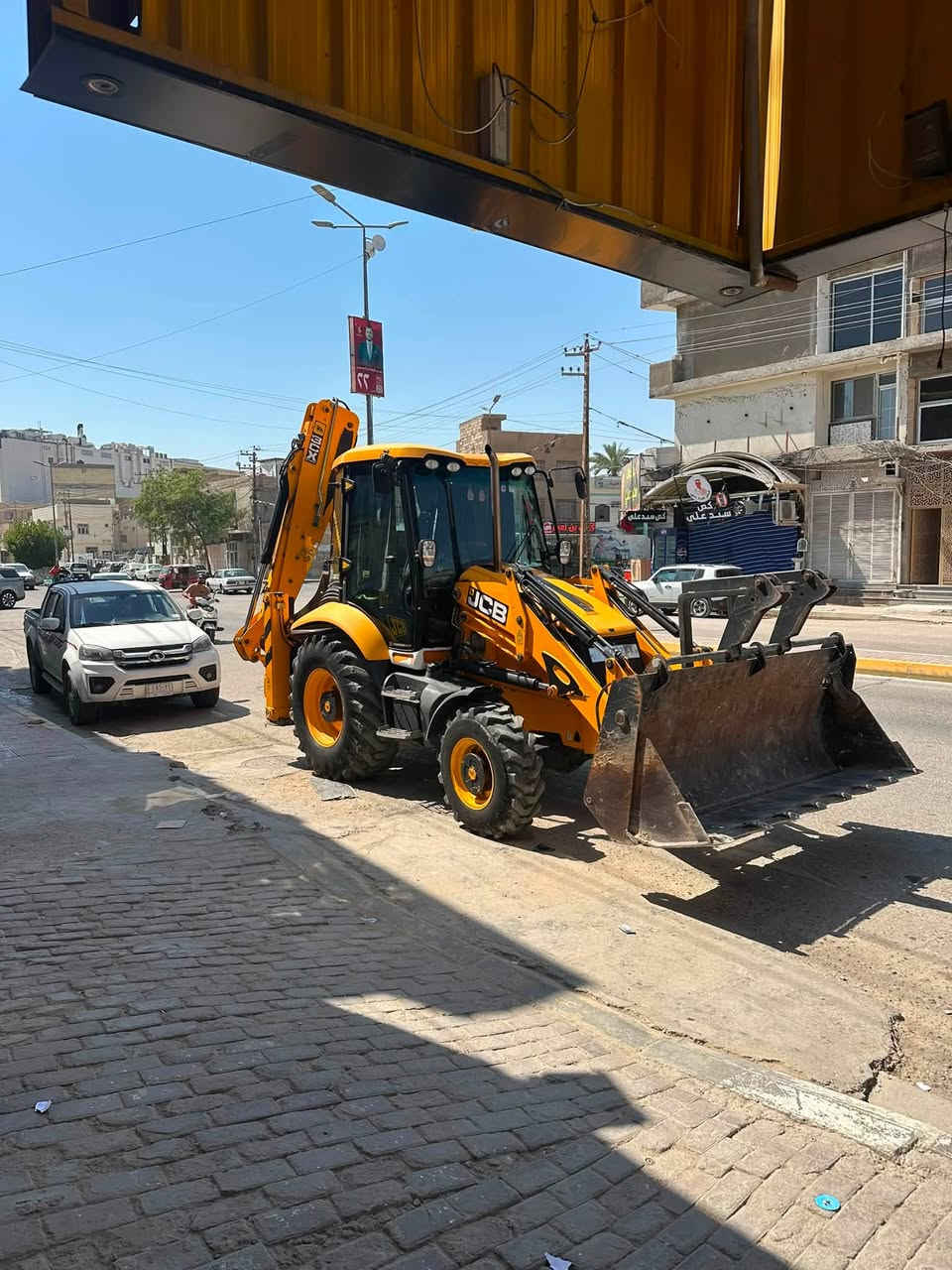 للبيع.   حفارهjcb2011حفاره اصل بريطاني مكينه مكفوله من صبغ ولحيم وفطر  مكينه خير من الله مشتغله٩٠٠ رقم اربيل مكينه ٧نمره  كير اوتو فقسه ثكيل عربه هدروليك  كماشه هدروليك تبريد بلادي مكفوله وكلشي شغال مكينه ٥٦٠خمس دفاتر وستين استفسار***********
@
