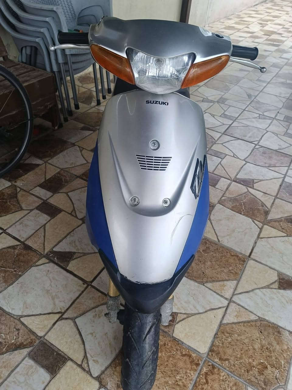 سلام عليكم
دراجة سوزوكي للبيع 

النضافة 90%المحرك 

مفتوح المكان اربيل 

السعر 300الف وبيهة مجال للشراي رقمي ***********.

