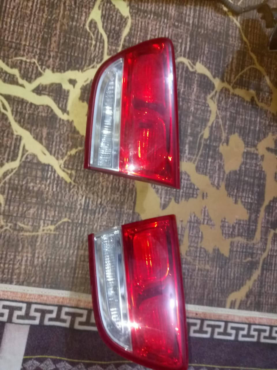 السلام عليكم للبيع غراظ سورنتوالتصال عله الرقم***********
