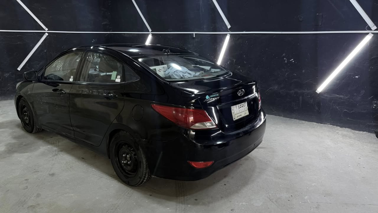 هيونداي اكسنت 2016 وارد أمريكي مكفولة من الصبغ و التبديل حادثه بنيد بارد فقط 
بيه تكحيلات بسيطه جدا 
سعر 95 متوازي 

***********
