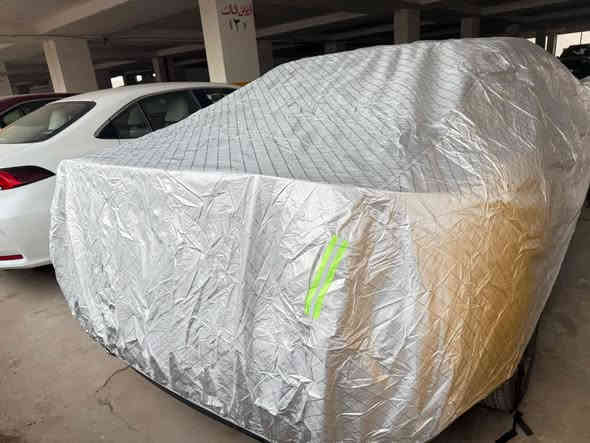 سلام عليكم 
يتوفر جادر ألمنيوم لحماية السيارات من الأمطار 🌧 والحالوب 
يحتوي طبقة عزل اضافيه ✅
خاصية عكس أشعه الشمس ✅
معزز بعواكس ليلية بأطراف السيارة 
متوفر جميع القياسات 

بغداد زعفرانية *********** 
يوجد توصيل
