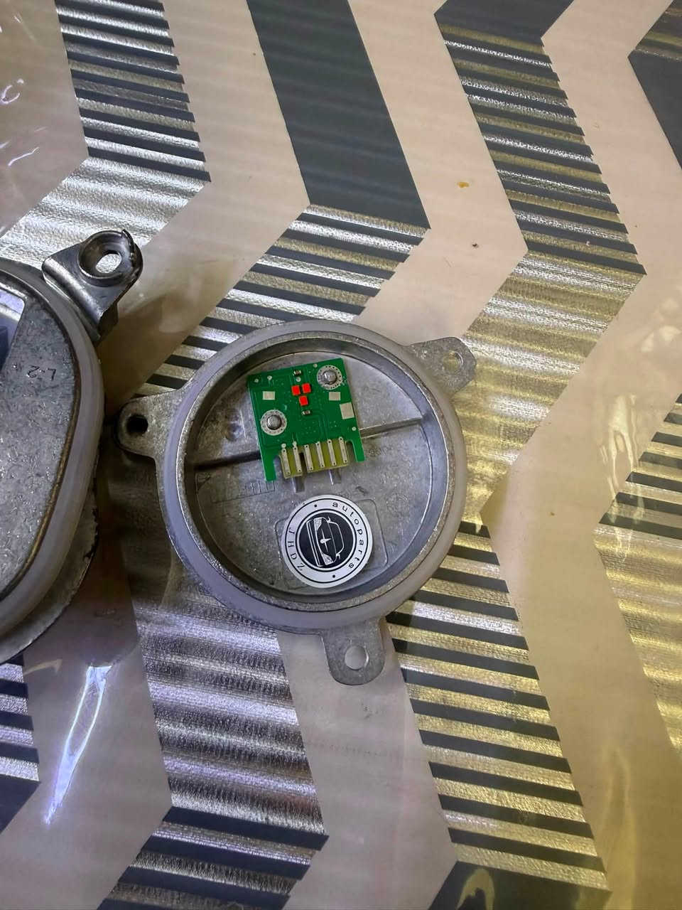 وحدة تحكم   بلايتات LED  الامامية  خاصة بسيارات BMW  قطعه اصلية  والتفاصيل موضحة بالصور   مال جها وحدة يعني مال لايت واحد مو زوج لا مال تك لايت ب 20 الف ويا التوصيل


**إذا كنت صاحب هذا الإعلان وتريد حذفه لأي سبب، رجاءا أرسل رسالة إلى الدعم الفني**