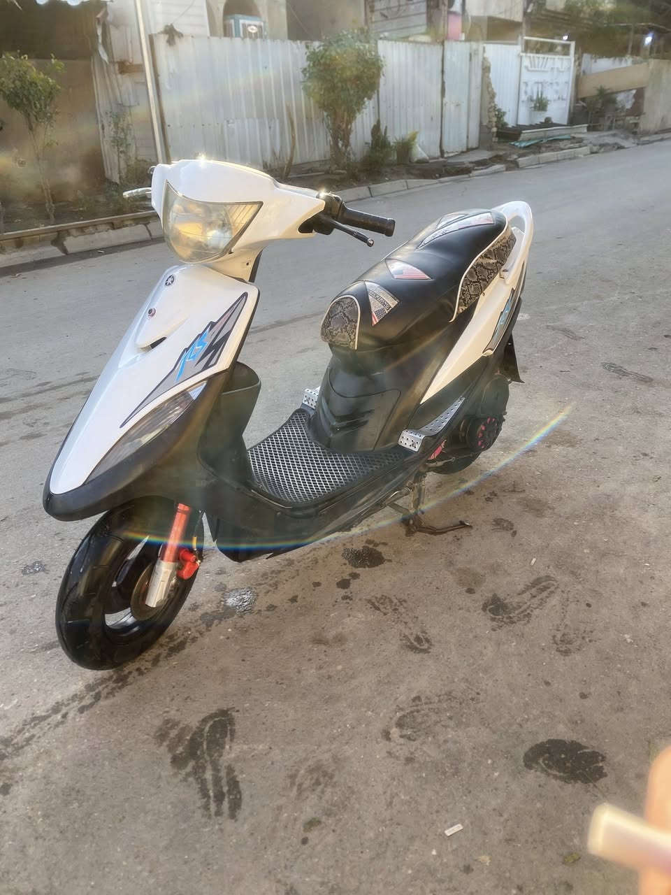 السلام عليكم ماكس عدله 120 مكينه بلاديه وخرسه  تخبلل دراجه كلشش نضيفه شوفت عينك كفرات نضافه 95/100 الدهن موتل ميحتاج اسولف عنه بيهة تزويد تايرات جلاتين اصليات امامي وخلفي  صدر رياضي كرزي كلجات wf رياضي كشن اربع ولفاتالدراجه نص نكره بكل وقت قبق الهندر موجود الدراجه نقصه يرادلهة بس فايبرات مال كلج امامي تعبانات يرادلهن تبديل السعر خاص مكاني بغداد الحريه او لطوبجي موجود فيس ورقم *********** ماعندي واتساب
