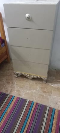 غرفه تركي نضيفه سعره ٦٠٠الاستفسار 07879972833