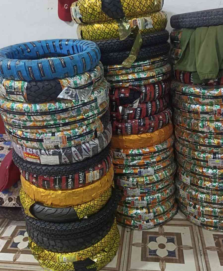 إعلان – خدمات البركة لتبديل دهن الدراجات 🌟

تعلن خدمات البركة عن توفر جميع خدمات تبديل دهن الدراجات مع عمل البلنص والبنجر بأعلى جودة وأسعار مناسبة.
كما تتوفر لدينا تايرات سيارات ودراجات – جديد ومستعمل بجميع القياسات.

🔧 الخدمات المتوفرة:
 • تبديل دهن الدراجات
 • عمل بلنص وبنجر
 • بيع تايرات سيارات ودراجات (جديد + مستعمل)
 • خدمة سريعة وجودة عالية

👤 بإدارة: أحمد هادي
📍 الموقع: شارع الكراج – مقابل مطعم سيد حسن أبو الدجاج
📞 للاتصال: ***********
