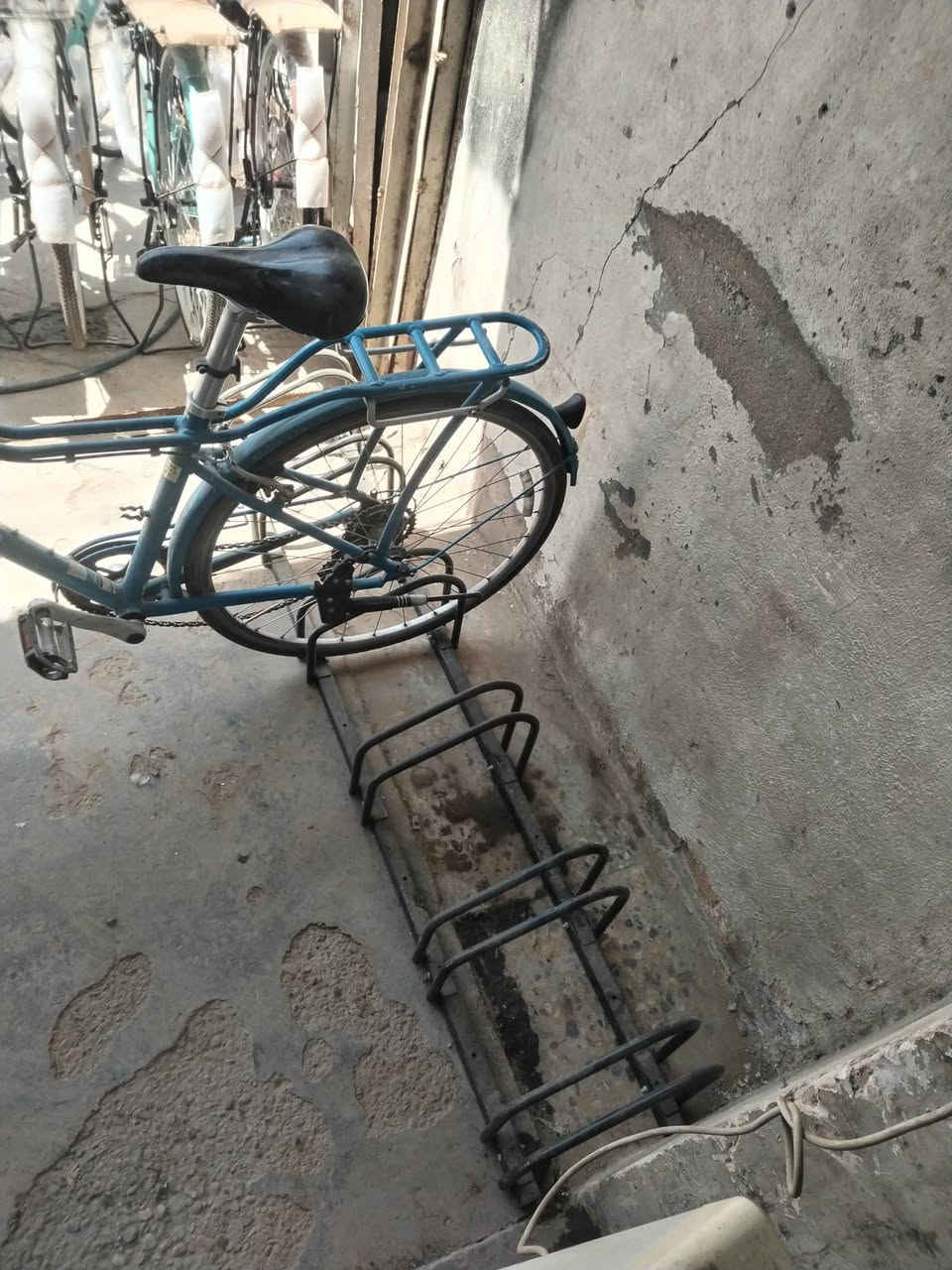 استان عراض او خزان الدراجات يحمل ٦ دراجات هوائية
السعر ٥٠ الف بغداد الدورة حي المعلمين قرب تقاطع طرش أغصان الزيتون *********** وتساب يوجد توصيل
