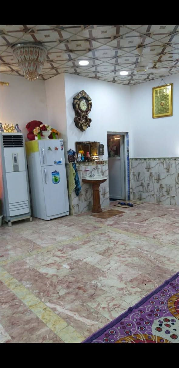 بيت للبيع المساحه ٢٠٠ متر مع برج أنترنيت فوق سطح ألبيت الماجديه الصفا القديمه منطقة حجي حسن الاولى ألأتصال على الرقم ،،،،، ***********
