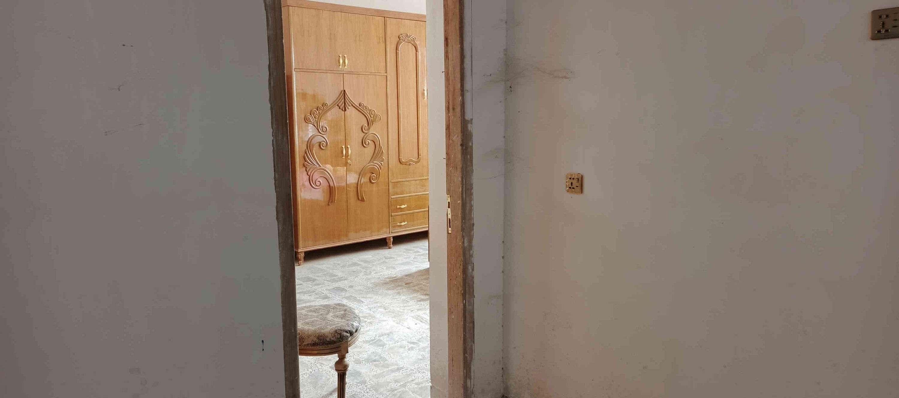 السلام عليكم ورحمة الله وبركاته توجدلديناء 3دوانم البيع معى بيت كامل ومعه موادبيت ثاني كامل الراشديه قرب حقول السيلاوي زراعي سند135نوع العقار ***********
