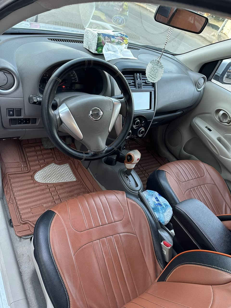 السلام عليكم
نيسان سني للبيع موديل 2023 رقم أربيل تحويل مباشر بأسمي ضررها قطعتين جاملغ خلفي الأيمن والأيسر وموجود بيها سونار حديث 
المواصفات 
تبريد شغال 
شاشة
كامرة 
كار بلي
السيارة ماشية 49 الف السيارة على أيدي كير ومكينة مكفولات 
السعر 110 وبيها مجال بسيط 
للاستفسار : *********** متوفر واتساب
