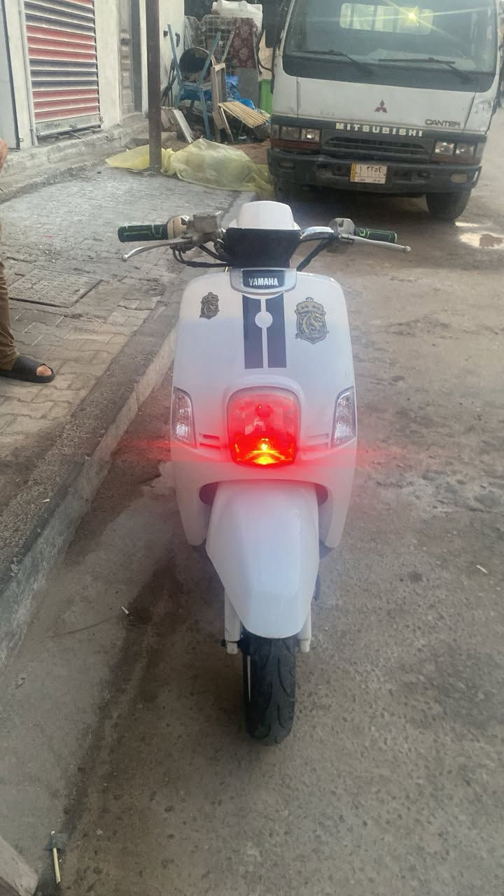 دراجه بوليسي. شلعتها تخبل مكينه مامفتوحه بلاد شرط فحص وضمان يوم سعرها 750 مكاني بصره الجزائر رقمي ***********
