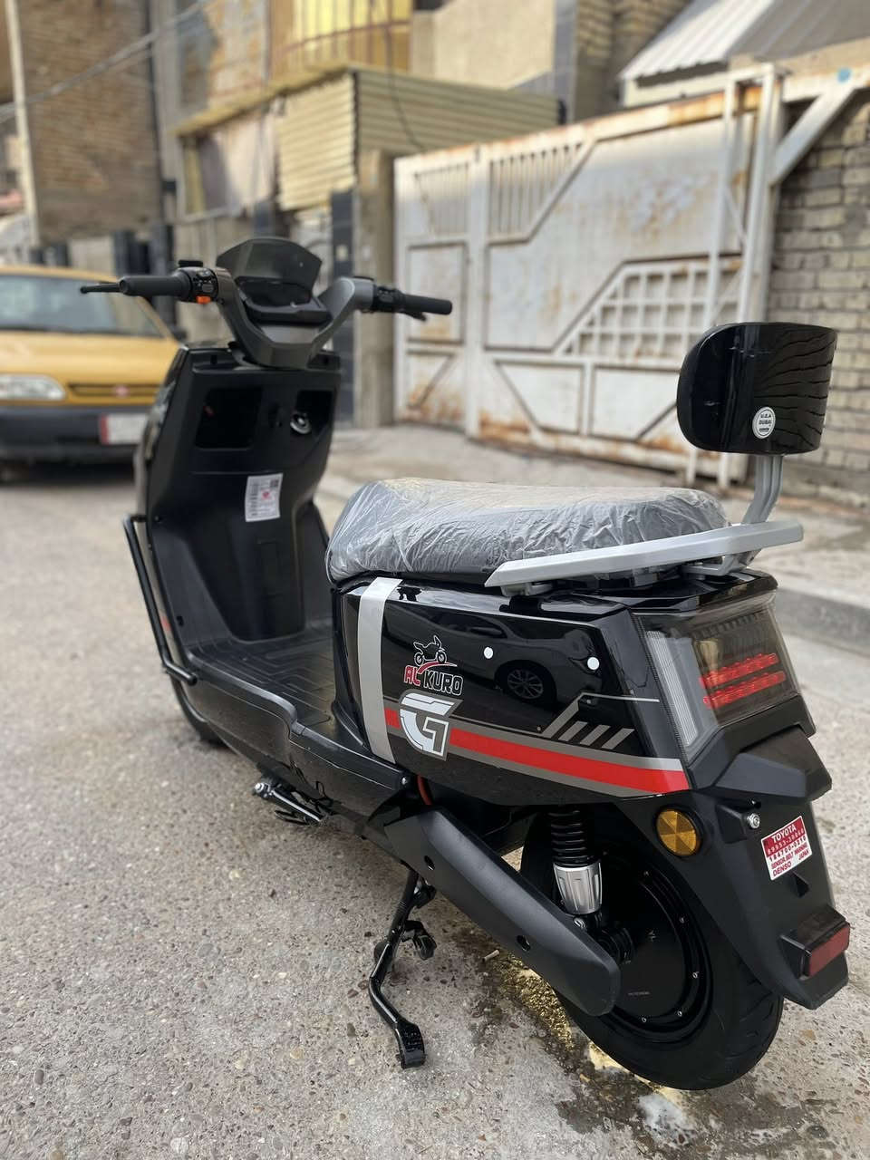 السلام عليكم دراجة سكنس 2025
6 بطاريات نضيفات 
تشغيل نضام بصمه 
لايت عالي ناصي 
قفل ستيرن 
دبل اشاره 
4 نمر 
نضام بارك + R
بلوتوث 
منفذ يوسبي 
السعر 575 وبيها مجال 
العنوان بغداد بلديات 
الرقم ***********
