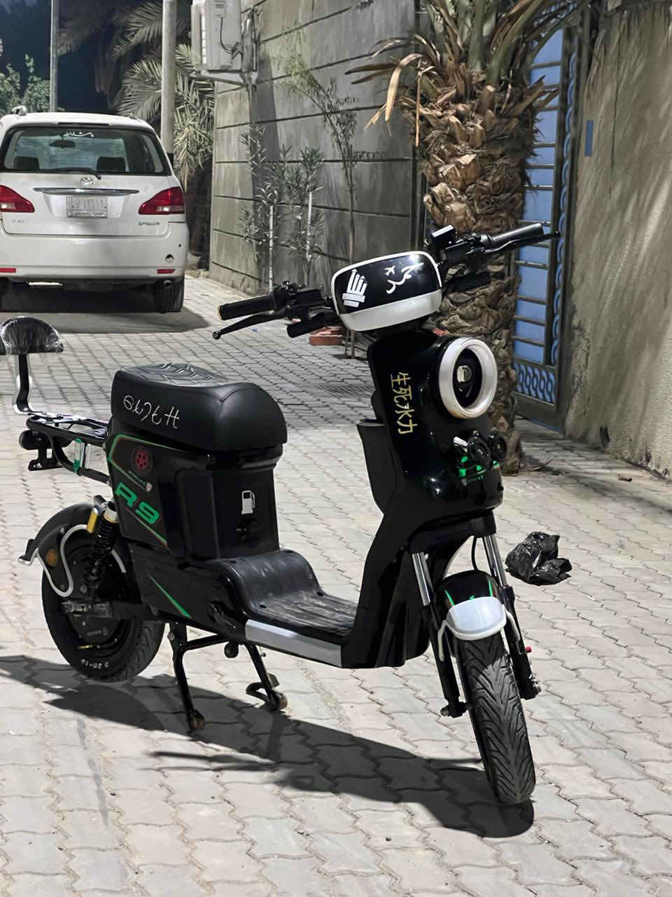 السلام عليكم 
R9
مستعمله اقل من الشهر نضافه 100 الدراجه كفاله من كلشي 
العنوان البصره ابو الجوزي السعر 500 وبيها مجال الرقم ***********
