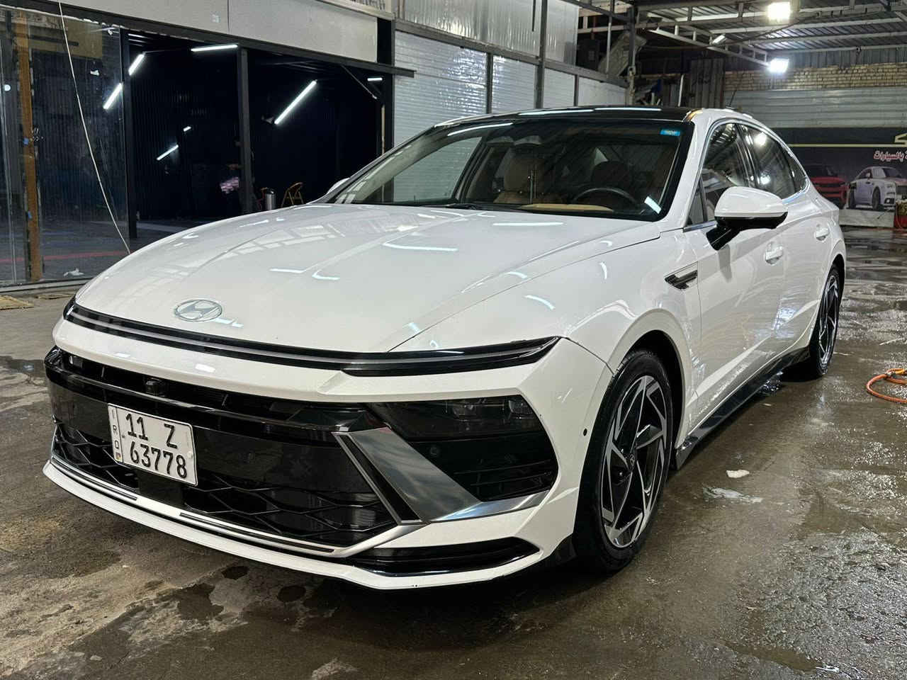 سوناتا 24 شكل ال 25 وارد کوریا هایبرد بانزين كهرباء 3 شاشات كامرات دواره رادارات توقف امام وخلف حساسات دایر مدایر اسیاره حتى بل ابواب الابطانه حساس داش كام بلاد خلفي امامي ينعرظ بشاشه داته شو کشن خزن ميموري وكهرباء ثنينهم و حار بارد مري حساس قلاب شفط هیتر سستم بردات بلاد كهرباء سستم صوت 14 سماعه بوز و دمام صندوق ذكي كهرباء كير تعليك ستيرن تدفى شفتات اوتو هولد تحکم بوضعيه الكامرات تتحكم تقديم وترجيع بل ريمونت الداخل جلد عسلي الخلفي تدفئ اناره بل ابوب ترحيب و اناره محيطيه 15 لون وتحديد مسار
العنوان بغداد الكراده 
السعر 185
***********
