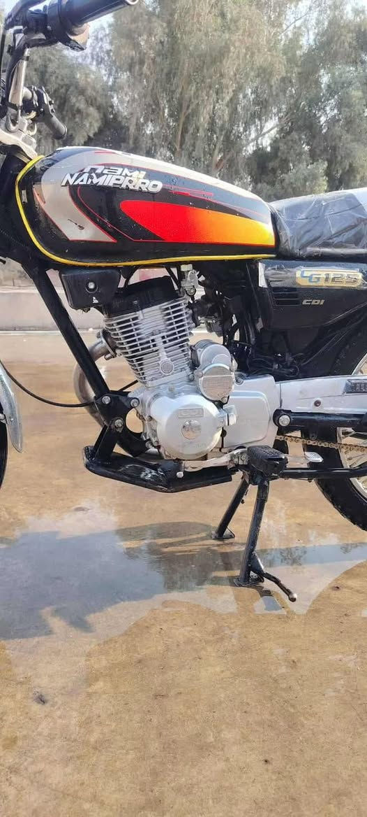 سلام عليكم مأطور نامي برو للبيع مكينه 150 دراجه نضيفه ماناقصهه شي سعر450 وبي مجال مكاني.  جلولاء رقمي***********
