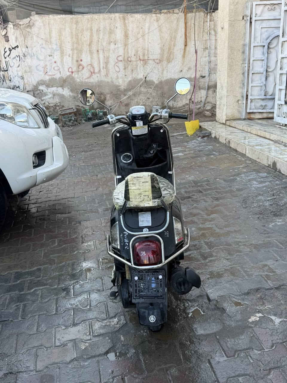 للبيع بوليس ( كابريته ) شكل انتيكة موديل 2013  جديدة احله من الصور النوع ( ياماها ) دراجه حيل نضيفه برغي ما مفتوح بيها تتعب تكول جديده صارله ٤  اشهر  من نازله من الرمبه
( او جيب فيتر وتعال افحص ) ترايك لربيل 
مكاني ( بغداد الكريعات ) تجي تاخذها من باب البيت السعر ٨٥٠ الف 
للستفسار ***********
