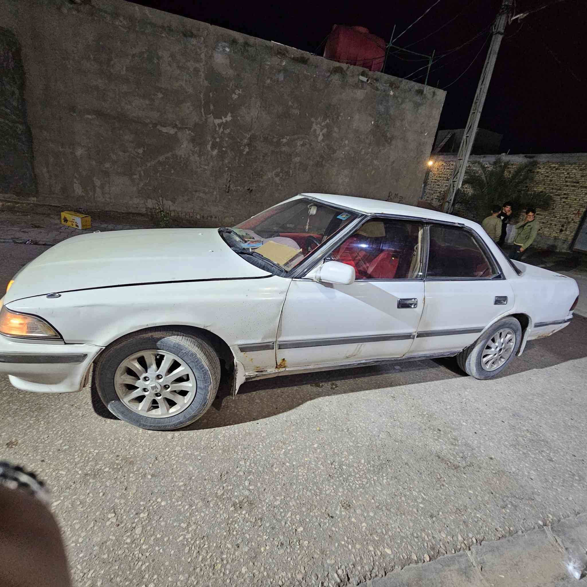 السلام عليكم
للبيع مارك عضم موديل 1991

رقم قادسية مشروع وطني بسمي

مكفولة من الكص ونقل جثة والعيب الشرعي 

مداور ثاني يوم

رقم الهاتف ***********
