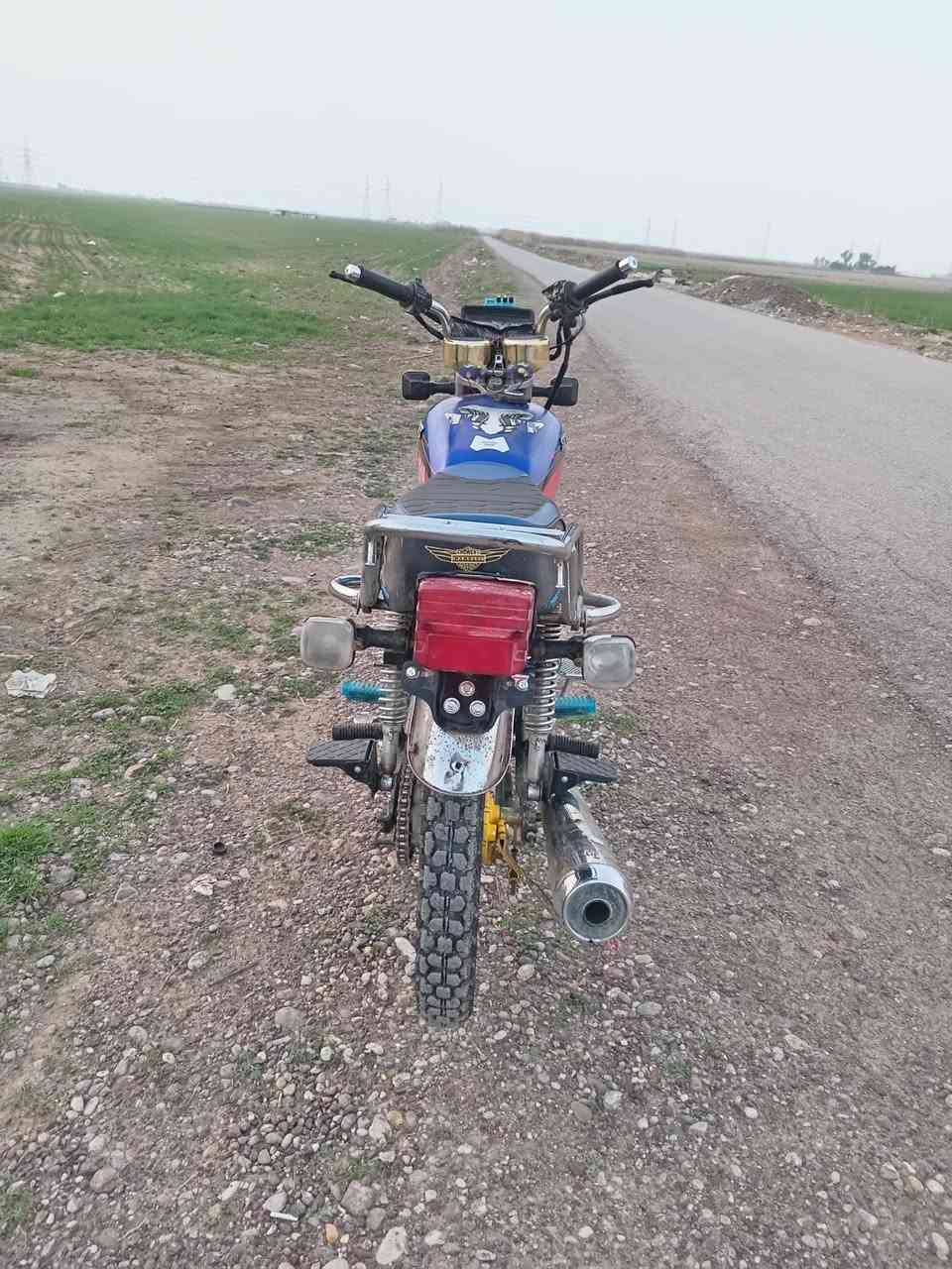 سلام عليكم ماطور للبيع سافين نضيف مكينه كبس منفيس اصلي موديل 2019 السعر 550 وبي مجال *********** واتساب
