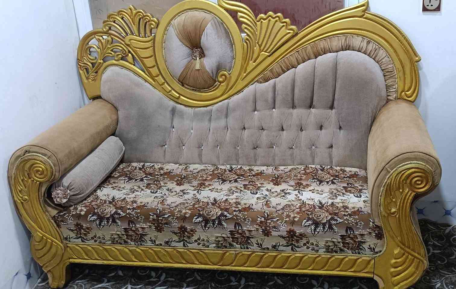 السلام عليكم اخوان طخم للبيع 5 قطع العنوان يارمجه الشرقيه السعر 225 وبي مجال للستفسار ***********/***********
