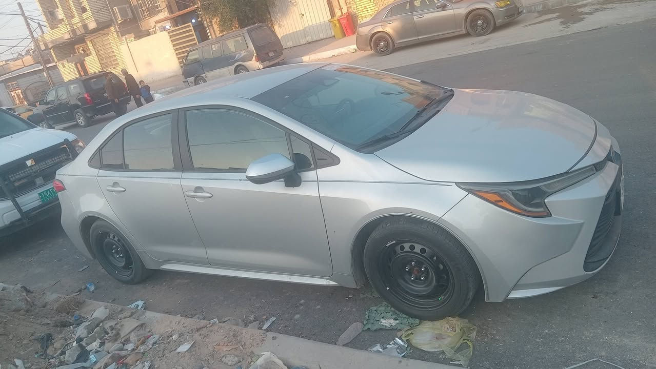 سلام عليكم كورلا البيع موديل 23 وارد.كندي حادثة قبق جنطة مبدل والبنيد كلير  محرك ٢٠٠٠ كير تبريد جاهزة مكفولة من الصبغ مكان بغداد مدينة الصدر السعر   138  موبايل ***********
