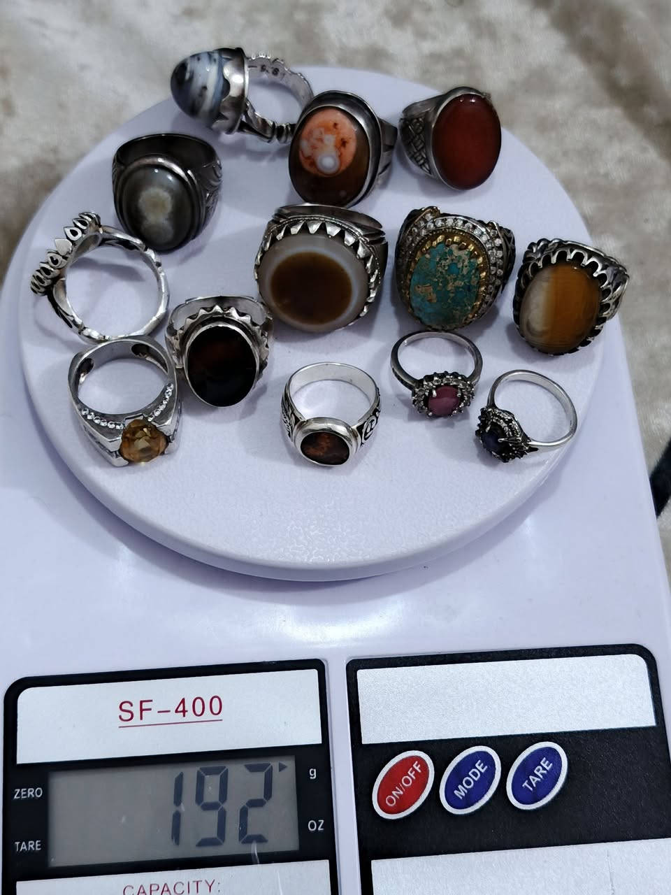 شلع ابيع فقط خابط مع الحجر كلهن قطع حلوات مكاني مدينة الصدر  ***********
