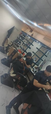 مطلوب حلاقين • حسنكوي • وظيفة