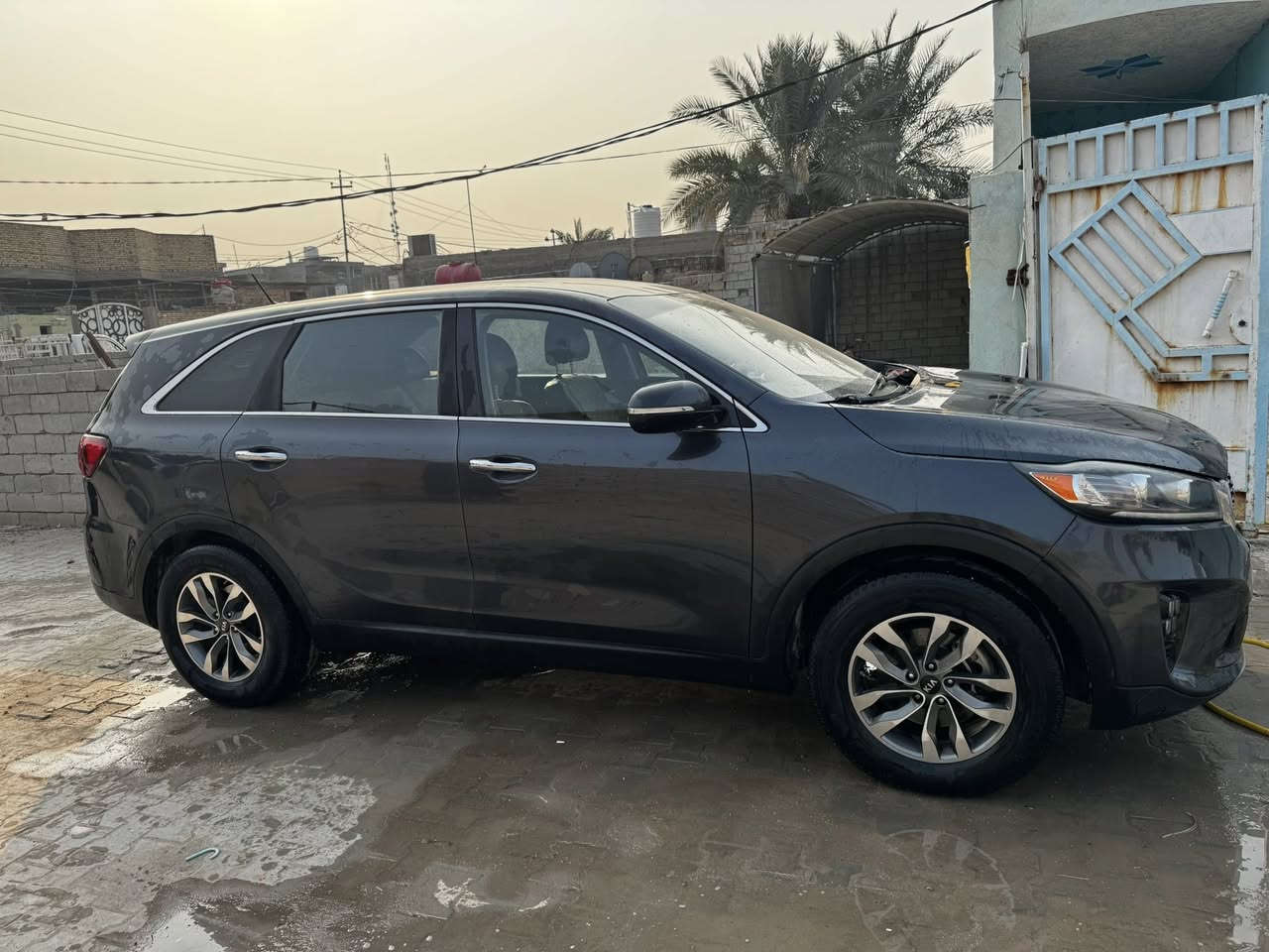 سورنتو 2019 محرك 2400 ولا ايرباك طاك دحجة خفيفة موضحة بالصورة سعرها 160 رقم بغداد باسمي 

***********
