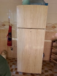 ثلاجة • للبيع